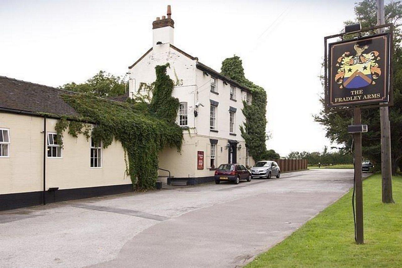 Premier Inn Lichfield North East Extérieur photo